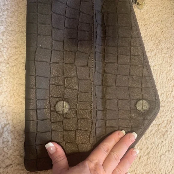 NWOT Henri Bendel clutch evening bag - brown suede-like cut out snakeskin - Picture 4 of 6